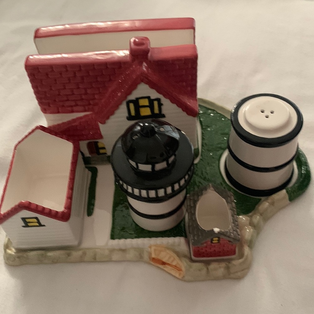 DONATED - Lighthouse Table Set - Picture 1 of 16